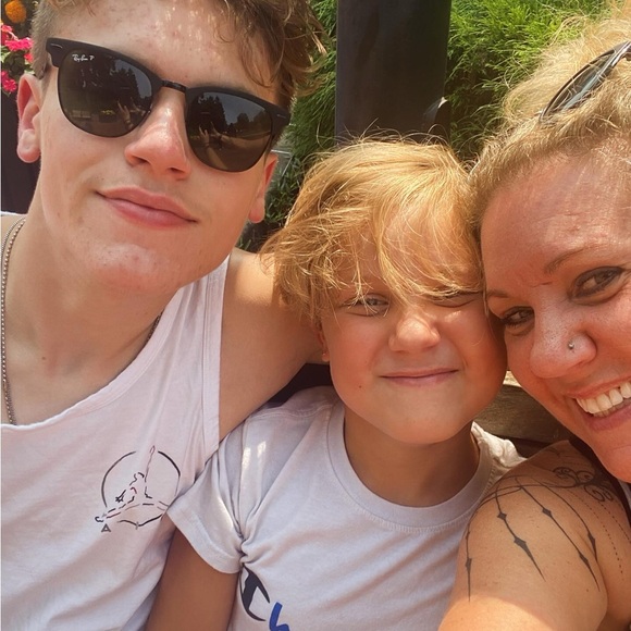 Meet your Posher, Amie - Picture 11 of 16